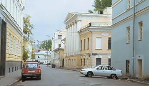ПЕРЕУЛКИ МЕЖДУ УЛИЦАМИ МЯСНИЦКАЯ И ПОКРОВКА